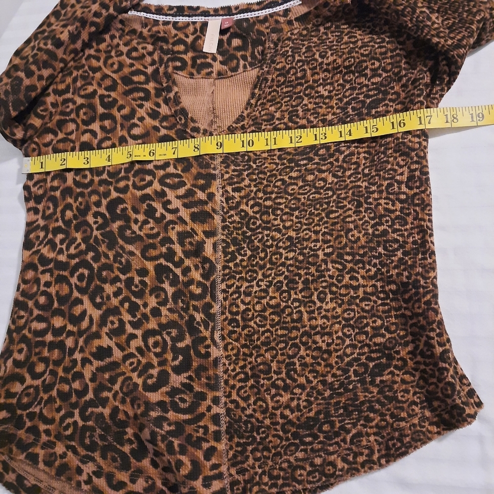 2/$25 - Pilcro Animal print top - Picture 9 of 13